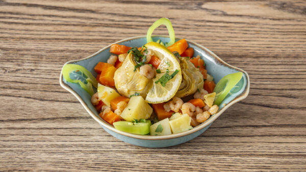 Artichoke with prawns